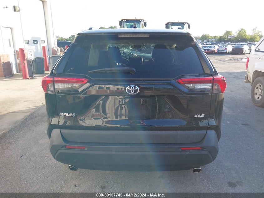 2021 TOYOTA RAV4 XLE - 2T3W1RFV2MC112428