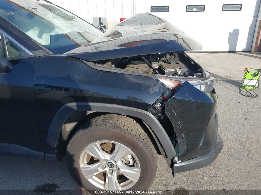 2021 TOYOTA RAV4 XLE - 2T3W1RFV2MC112428