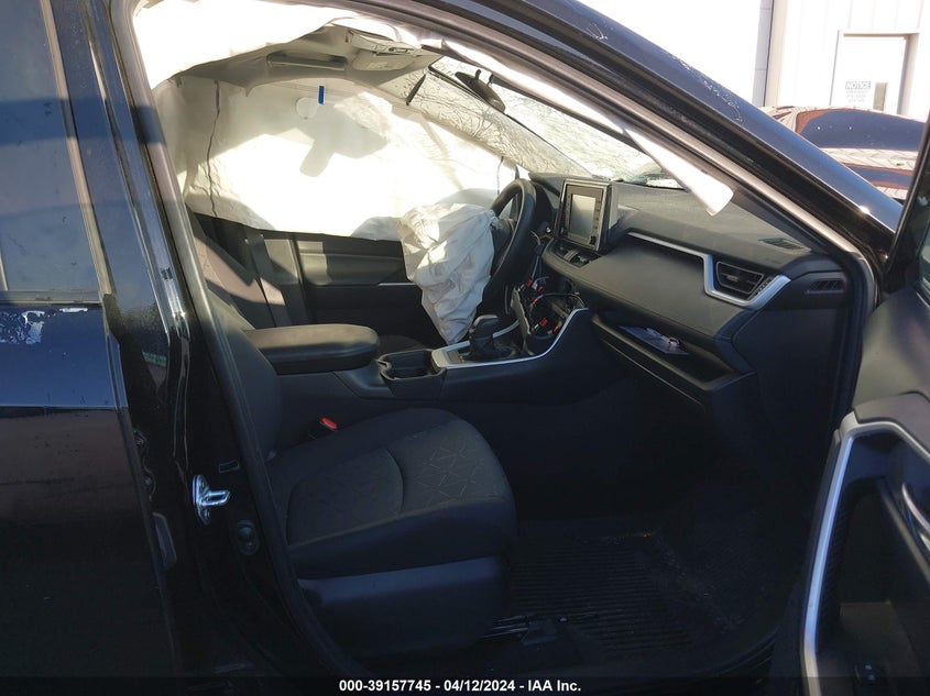 2021 TOYOTA RAV4 XLE - 2T3W1RFV2MC112428