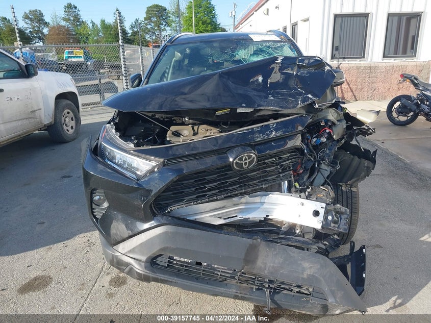 2021 TOYOTA RAV4 XLE - 2T3W1RFV2MC112428