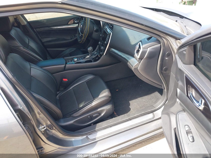 VIN 1N4AA6AV4KC364671 2019 NISSAN MAXIMA 3.5 SV