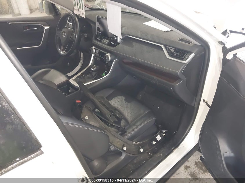 2019 TOYOTA RAV4 HYBRID LIMITED - JTMDWRFV8KD003330
