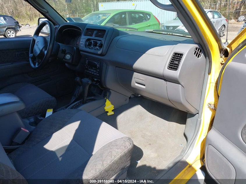 2001 Nissan Xterra Xe VIN: 5N1ED28Y81C556360 Lot: 39158340