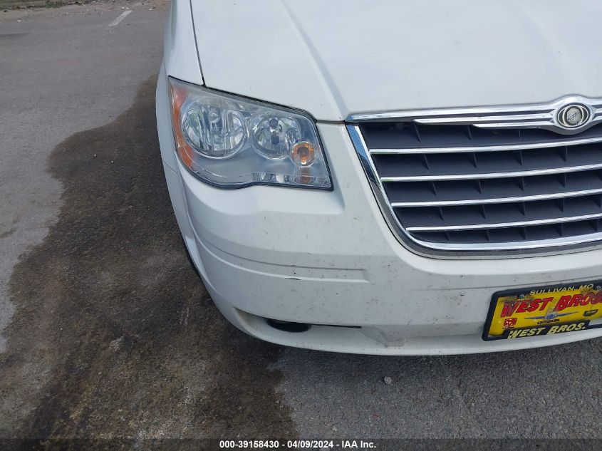 2008 Chrysler Town & Country Touring VIN: 2A8HR54P88R723151 Lot: 39158430