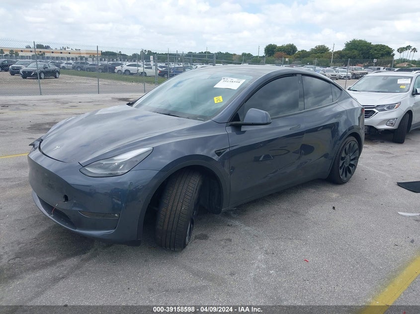 VIN 7SAYGDEF0NF437141 2022 TESLA MODEL Y