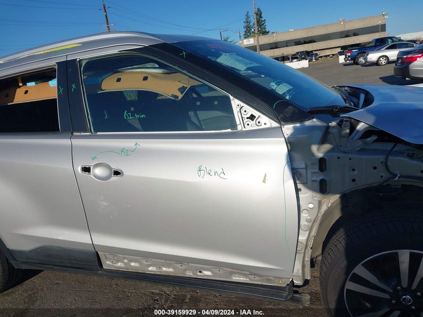 VIN 3N1CP5CU4KL538567 2019 NISSAN KICKS S/SR/SV