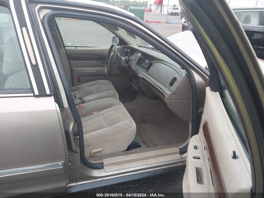 2004 Mercury Grand Marquis Gs VIN: 2MEFM74W14X607519 Lot: 39160518