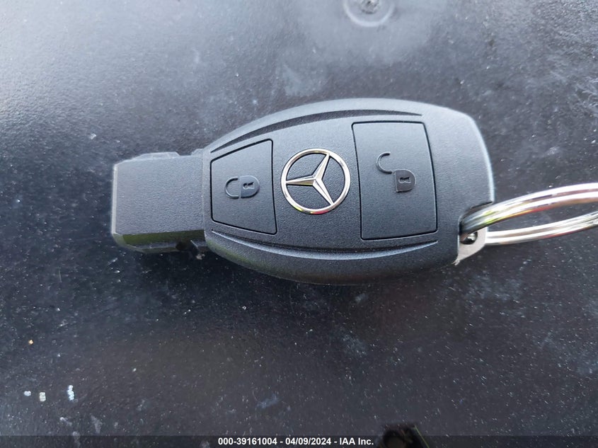 2021 MERCEDES-BENZ METRIS - W1YV0CEY2M3906849