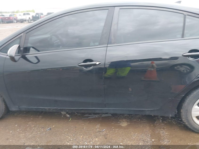 2017 KIA FORTE LX - 3KPFK4A70HE094133
