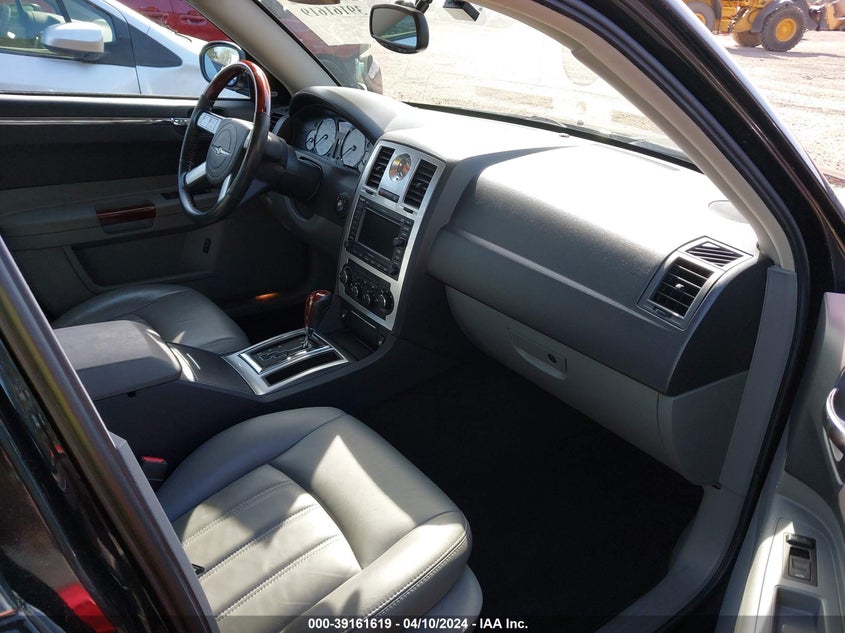 2005 Chrysler 300C VIN: 2C3AA63H15H530488 Lot: 39161619