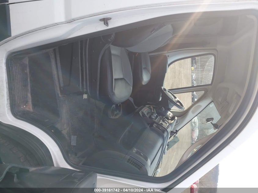 2019 Ram Promaster 1500 Low Roof 136 Wb VIN: 3C6TRVAG1KE530717 Lot: 39161742