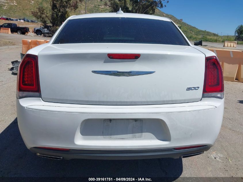 2C3CCAAG6KH693696 2019 Chrysler 300 Touring