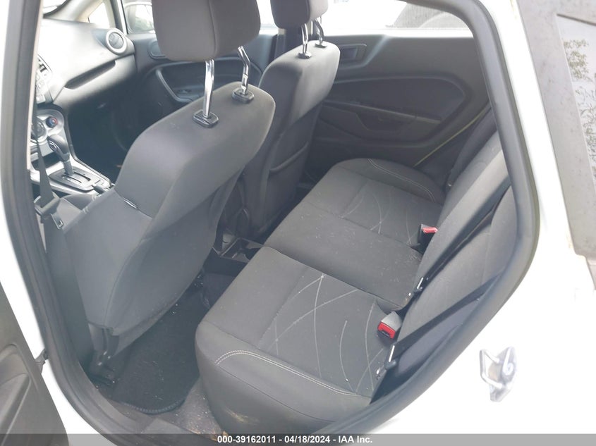 VIN 3FADP4EJ7KM159044 2019 FORD FIESTA SE