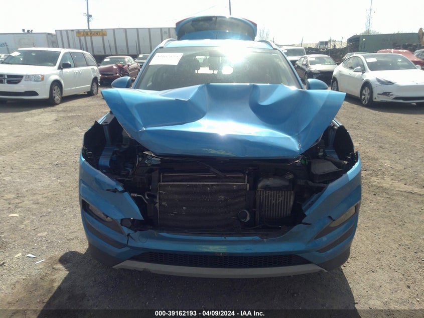 2017 HYUNDAI TUCSON SPORT - KM8J3CA24HU465863