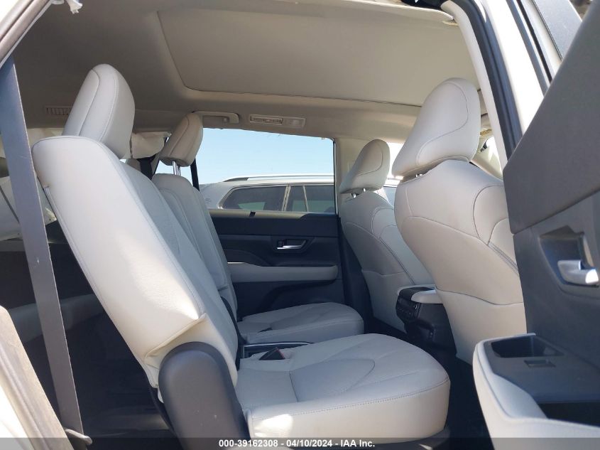 2024 Toyota Highlander - 5TDAAAA51RS006787