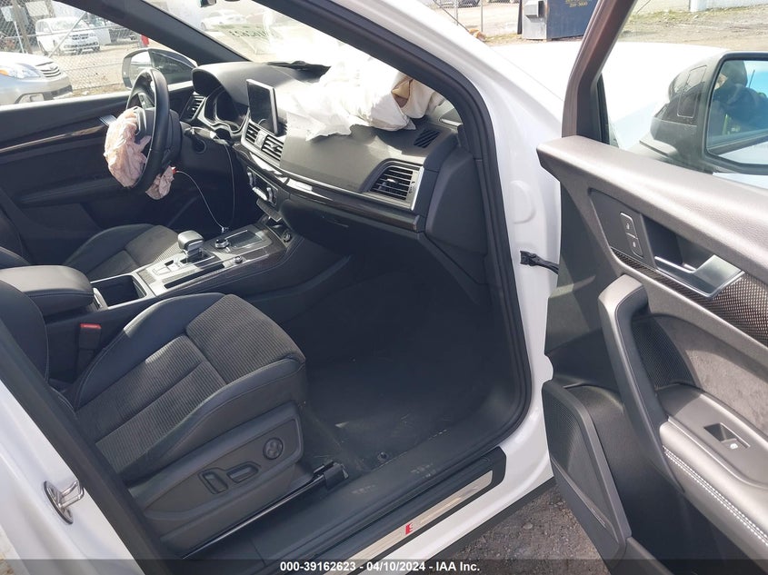 2019 Audi Sq5 3.0T Premium VIN: WA1B4AFYXK2047019 Lot: 39162623