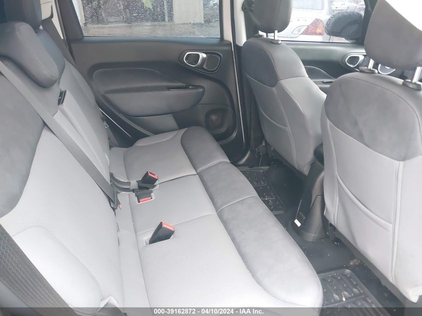 VIN: ZFBCFACH1HZ038740 2017 FIAT 500L LOUNGE