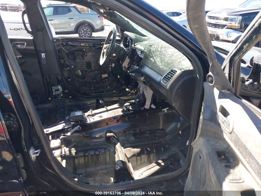 VIN 1C4RJEAG3HC916632 2017 JEEP GRAND CHEROKEE LAREDO 4X2