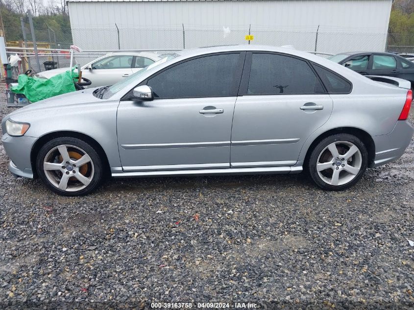 YV1672MS3B2535581 2011 Volvo S40 T5/T5 R-Design