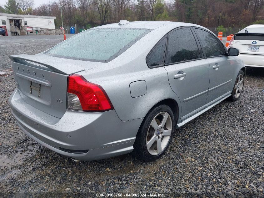 2011 Volvo S40 T5/T5 R-Design VIN: YV1672MS3B2535581 Lot: 39163758