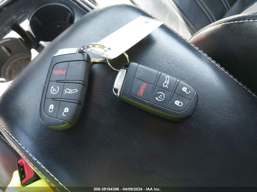 2016 CHRYSLER 300 300S - 2C3CCAGG8GH208537