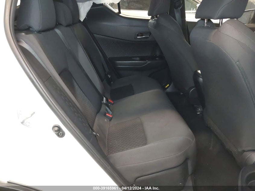 VIN NMTKHMBX3LR116053 2020 TOYOTA C-HR LE