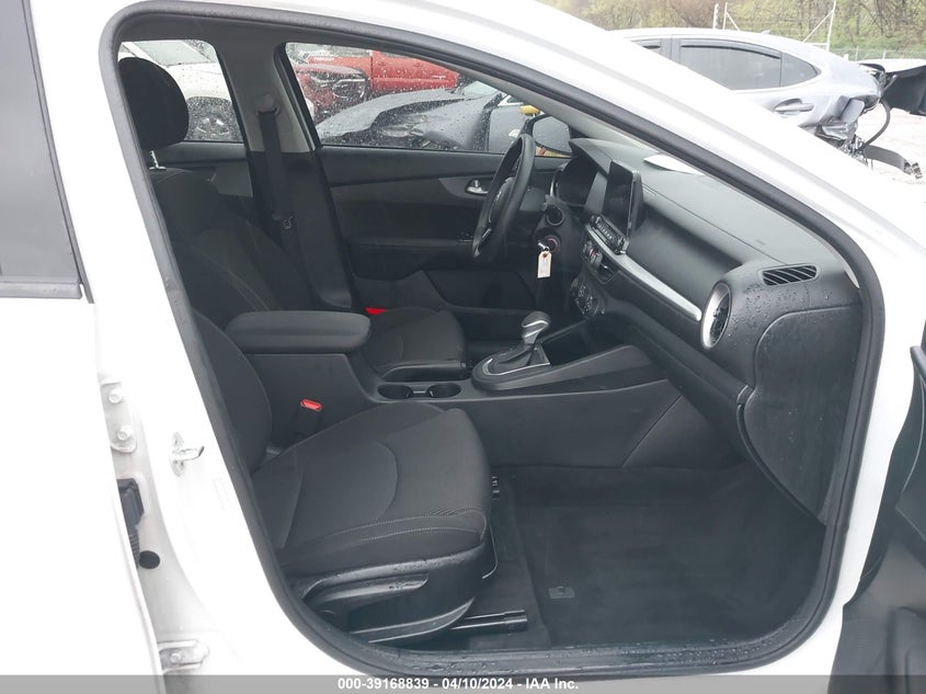 VIN 3KPF24AD9LE241094 2020 KIA FORTE LXS