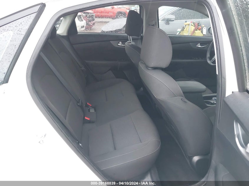 VIN 3KPF24AD9LE241094 2020 KIA FORTE LXS