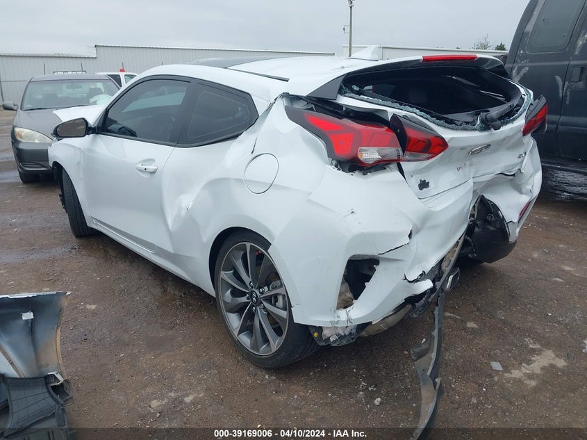 2021 Hyundai Veloster 2.0 Premium VIN: KMHTG6AF0MU032651 Lot: 39169006