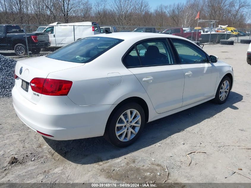 3VWDZ7AJ4BM384045 | 2011 VOLKSWAGEN JETTA