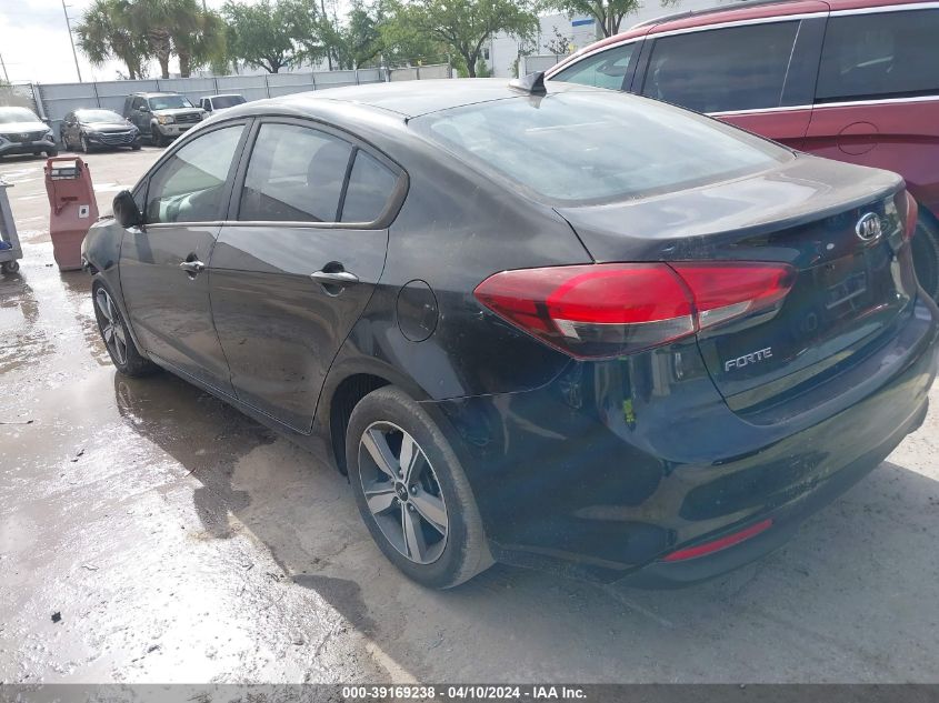 3KPFL4A75JE273223 | 2018 KIA FORTE