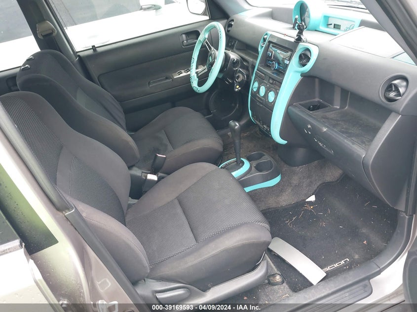 2005 Scion Xb VIN: JTLKT324350196884 Lot: 39169593