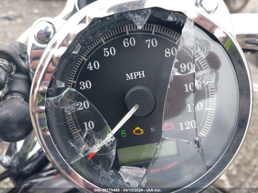 2012 HARLEY-DAVIDSON XL1200 C - 1HD1CT311CC411068