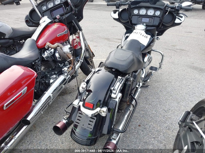 2016 HARLEY-DAVIDSON FLHX STREET GLIDE - 1HD1KBM39GB677513