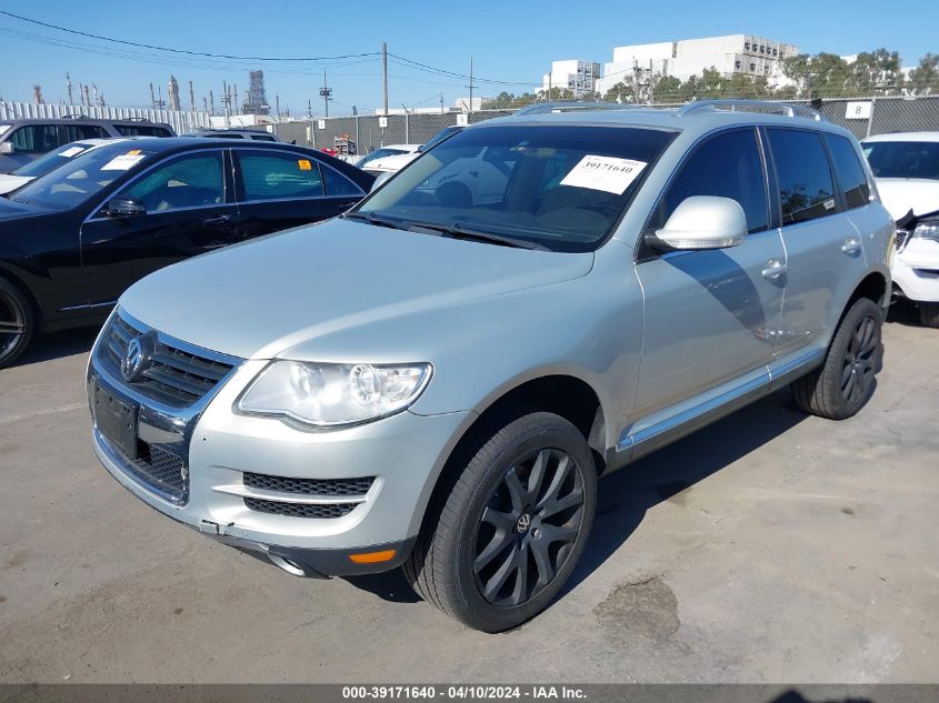 2010 Volkswagen Touareg V6 Tdi VIN: WVGFK7A91AD003800 Lot: 39171640