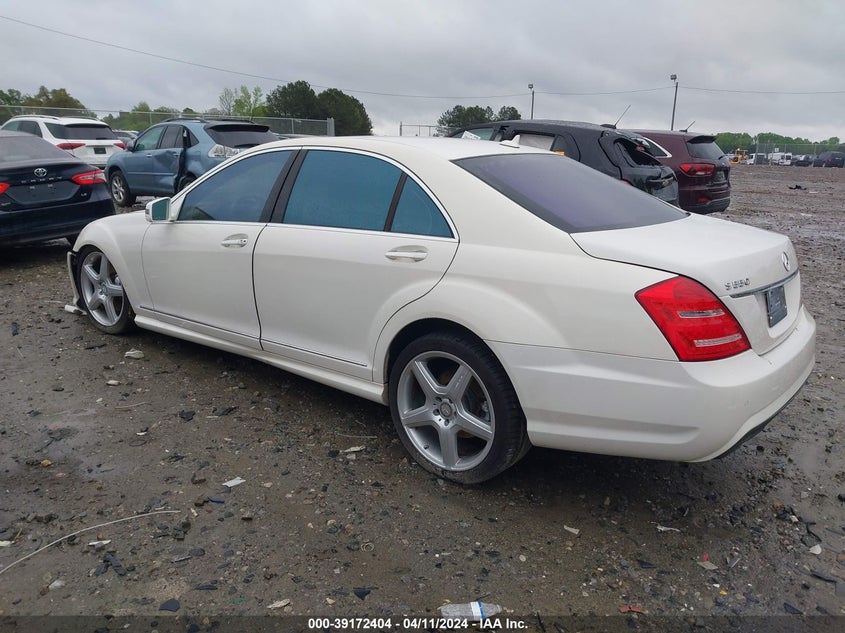 2011 Mercedes-Benz S 550 VIN: WDDNG7BB4BA374042 Lot: 39172404
