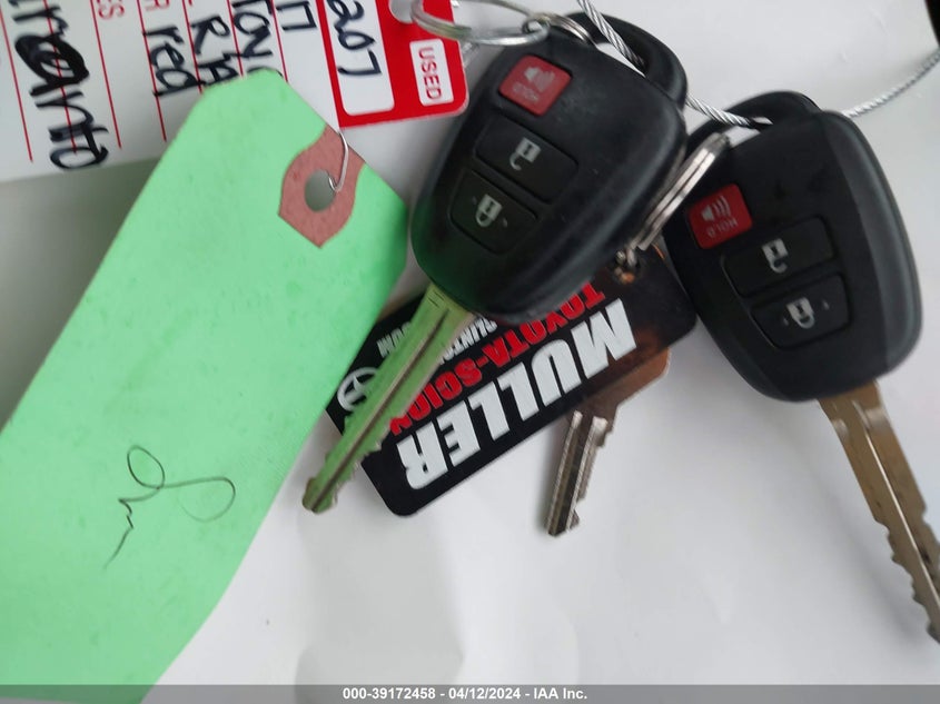 2017 TOYOTA RAV4 LE - 2T3BFREV1HW588224