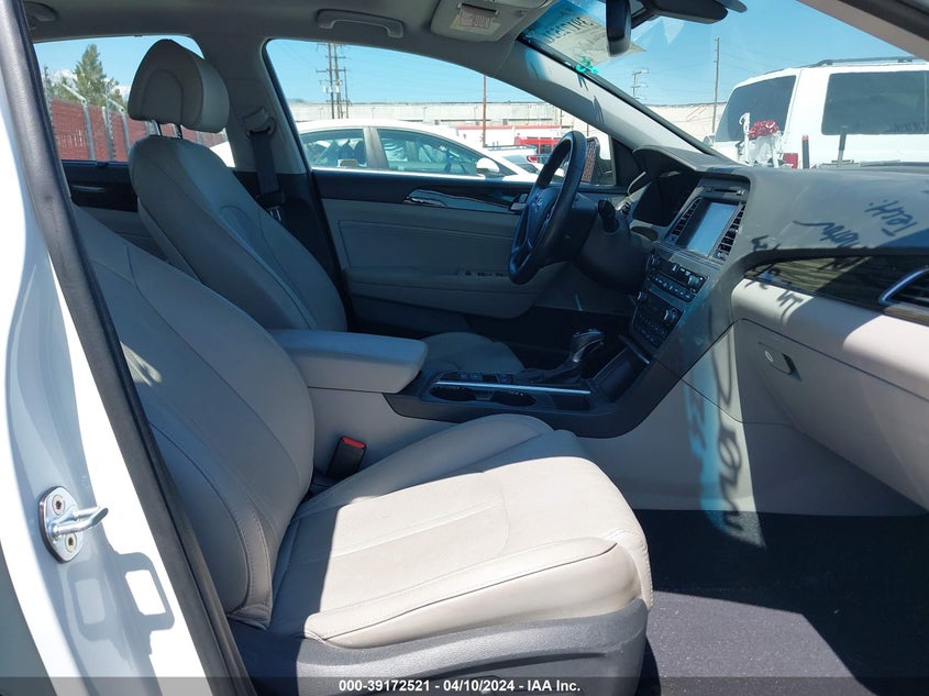 VIN 5NPE34AF9HH573890 2017 HYUNDAI SONATA SPORT/LIMITED