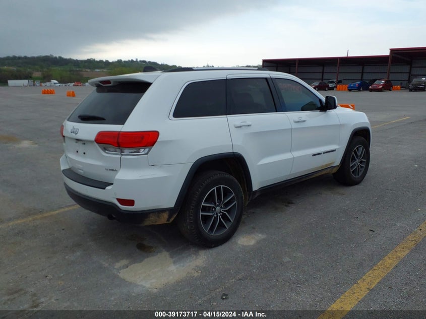 VIN 1C4RJFAG9JC406152 2018 JEEP GRAND CHEROKEE LAREDO
