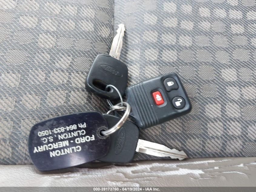 2001 Ford Escape Xls VIN: 1FMYU01191KA74436 Lot: 39253237