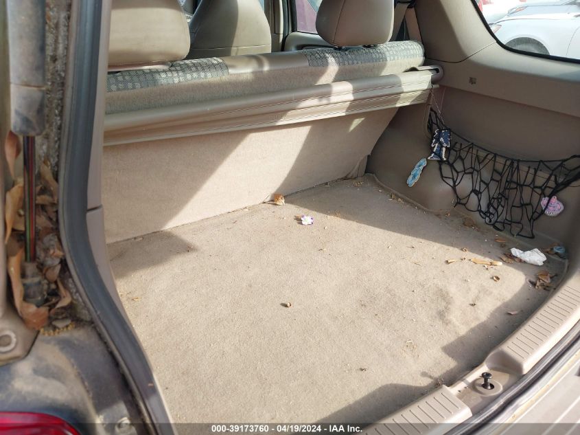 2001 Ford Escape Xls VIN: 1FMYU01191KA74436 Lot: 39253237