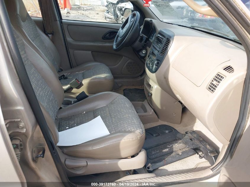 2001 Ford Escape Xls VIN: 1FMYU01191KA74436 Lot: 39253237