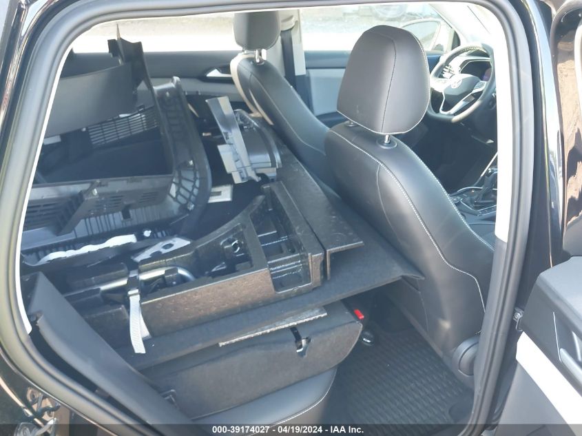 2023 Volkswagen Taos 1.5T Se VIN: 3VVNX7B20PM301725 Lot: 39256967