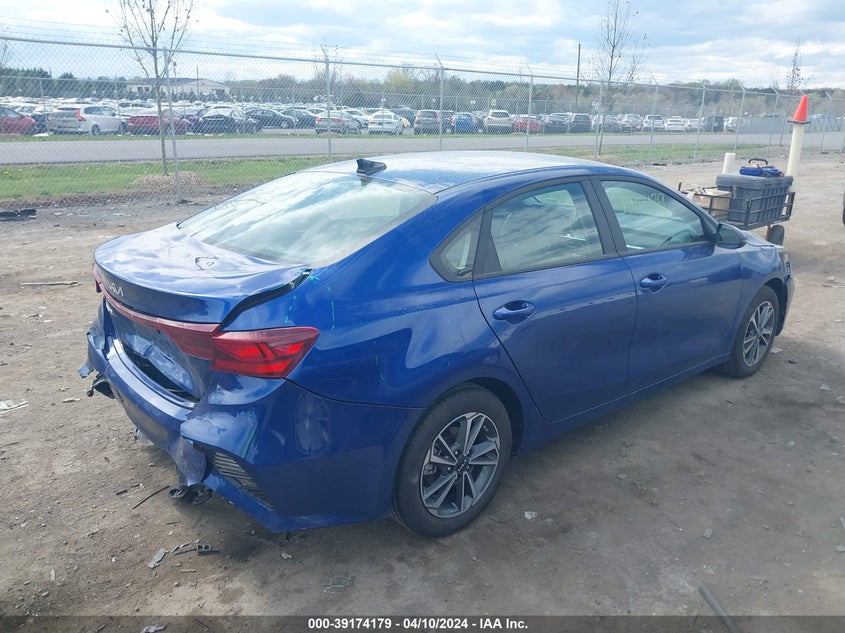 VIN 3KPF24AD7RE723152 2024 KIA FORTE LXS
