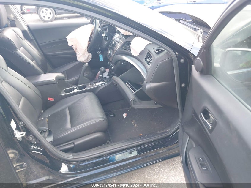 2014 Acura Ilx 2.0L VIN: 19VDE1F32EE002222 Lot: 39174541