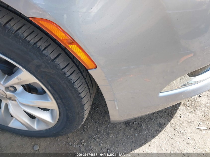 2015 CHRYSLER 200 C - 1C3CCCCB0FN660669