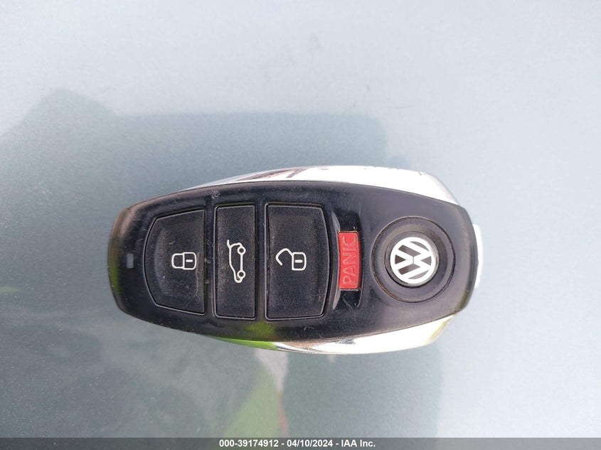 2013 VOLKSWAGEN TOUAREG VR6 SPORT - WVGEF9BPXDD009480