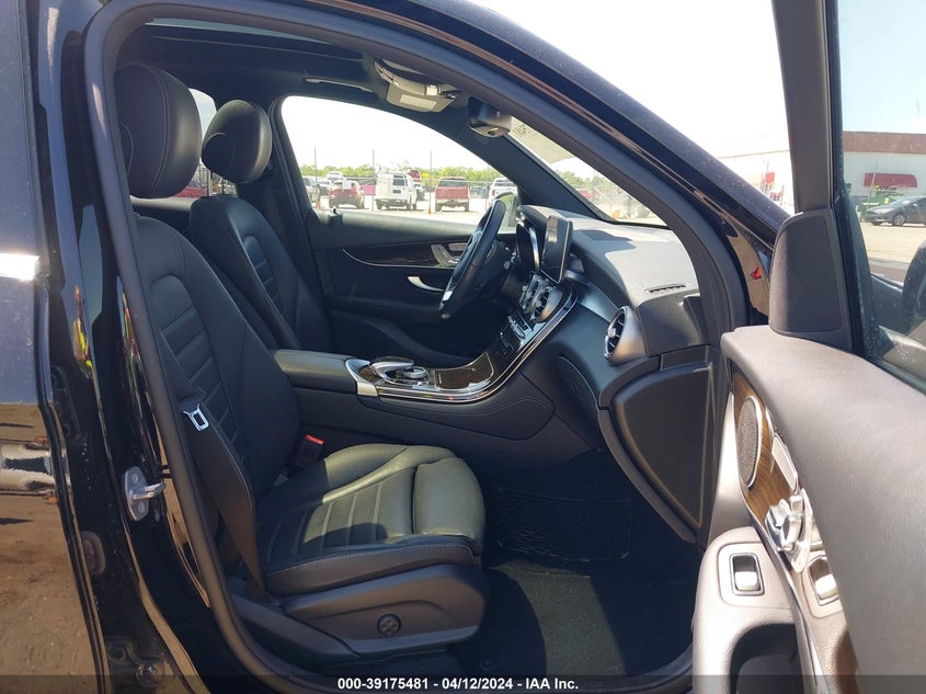 2019 Mercedes-Benz Glc 300 VIN: WDC0G4JB2KV139355 Lot: 39175481