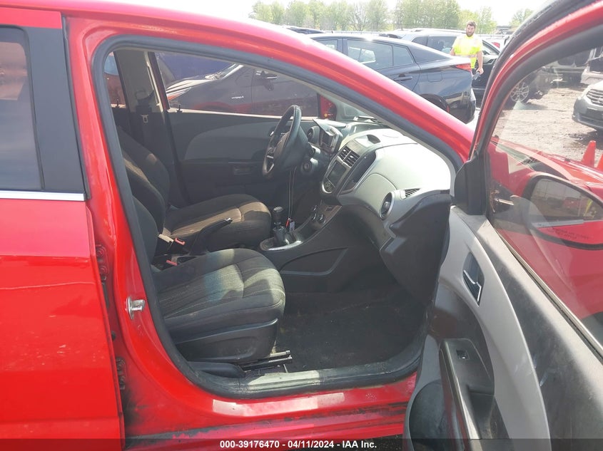 2014 CHEVROLET SONIC LT MANUAL - 1G1JD6SB6E4130125