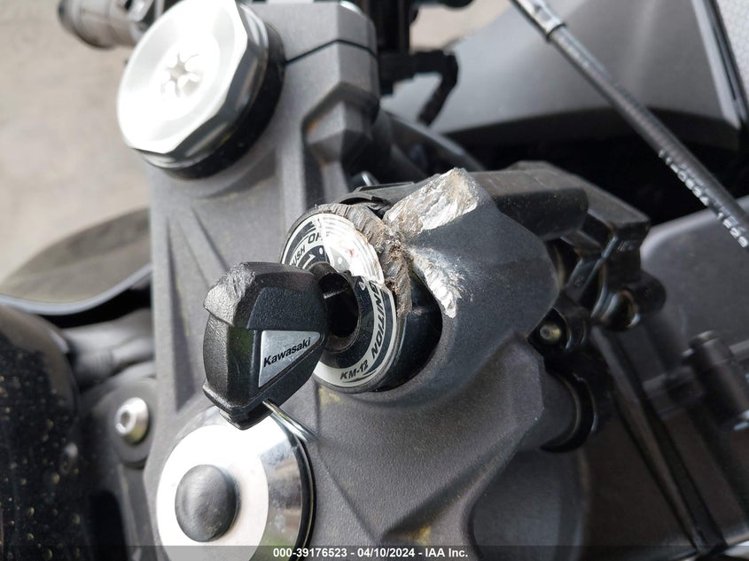 VIN JKBZXJH10NA012002 2022 KAWASAKI ZX636 K